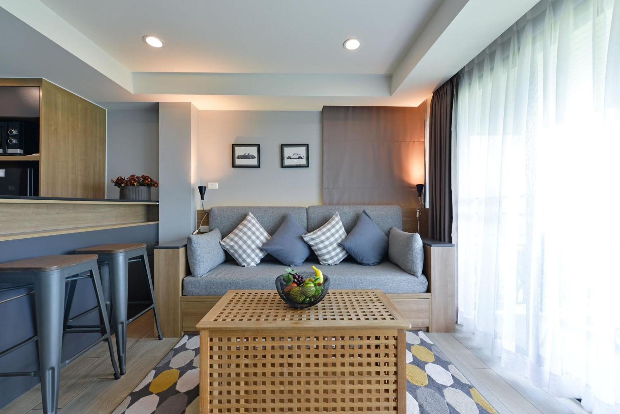 โรงแรม รวีวรรณ เรสซิเดนซ์ 3*
