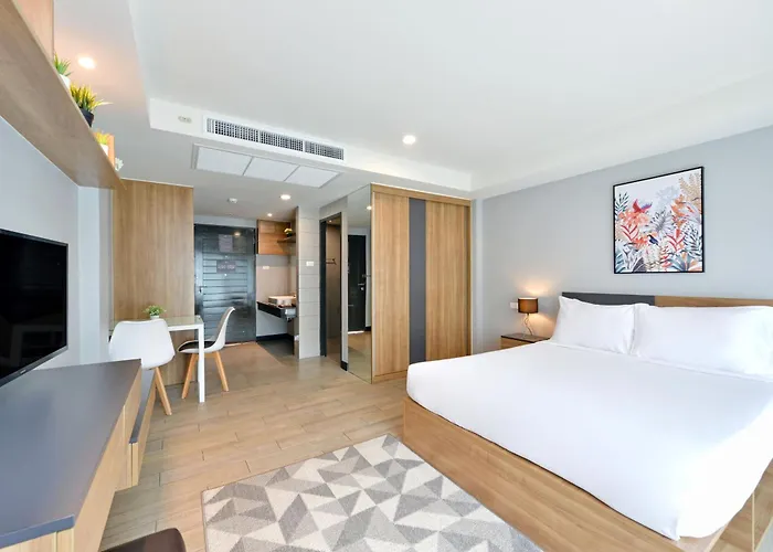 Raweewan Residence Hotel